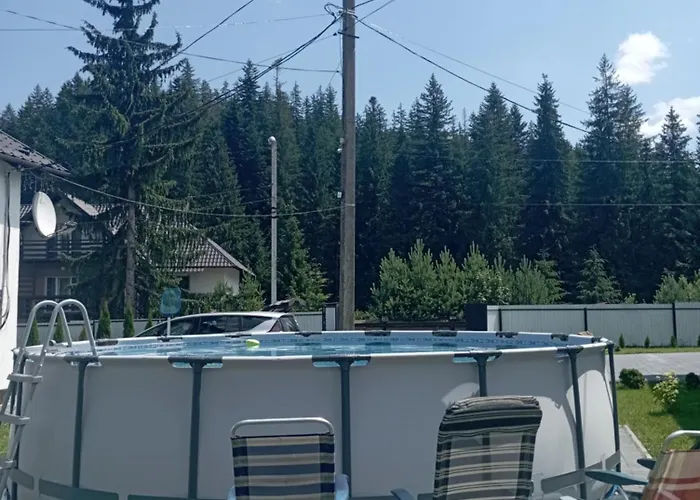 U Anastasii I Sofii Bilya Richki